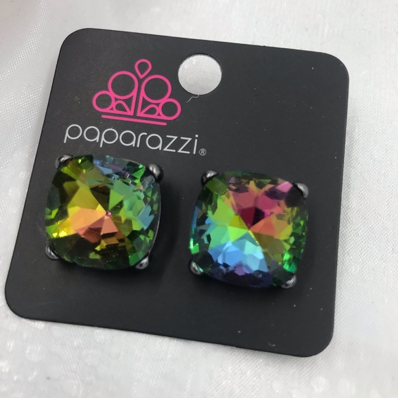 Paparazzi Oil Spill Earring - Picture 2 of 11